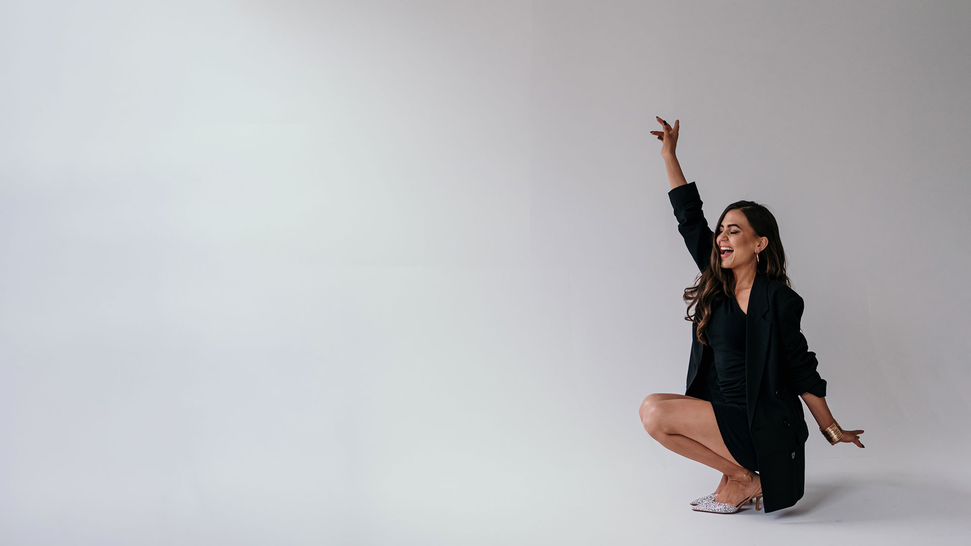 Header_Vanessa-Business-289